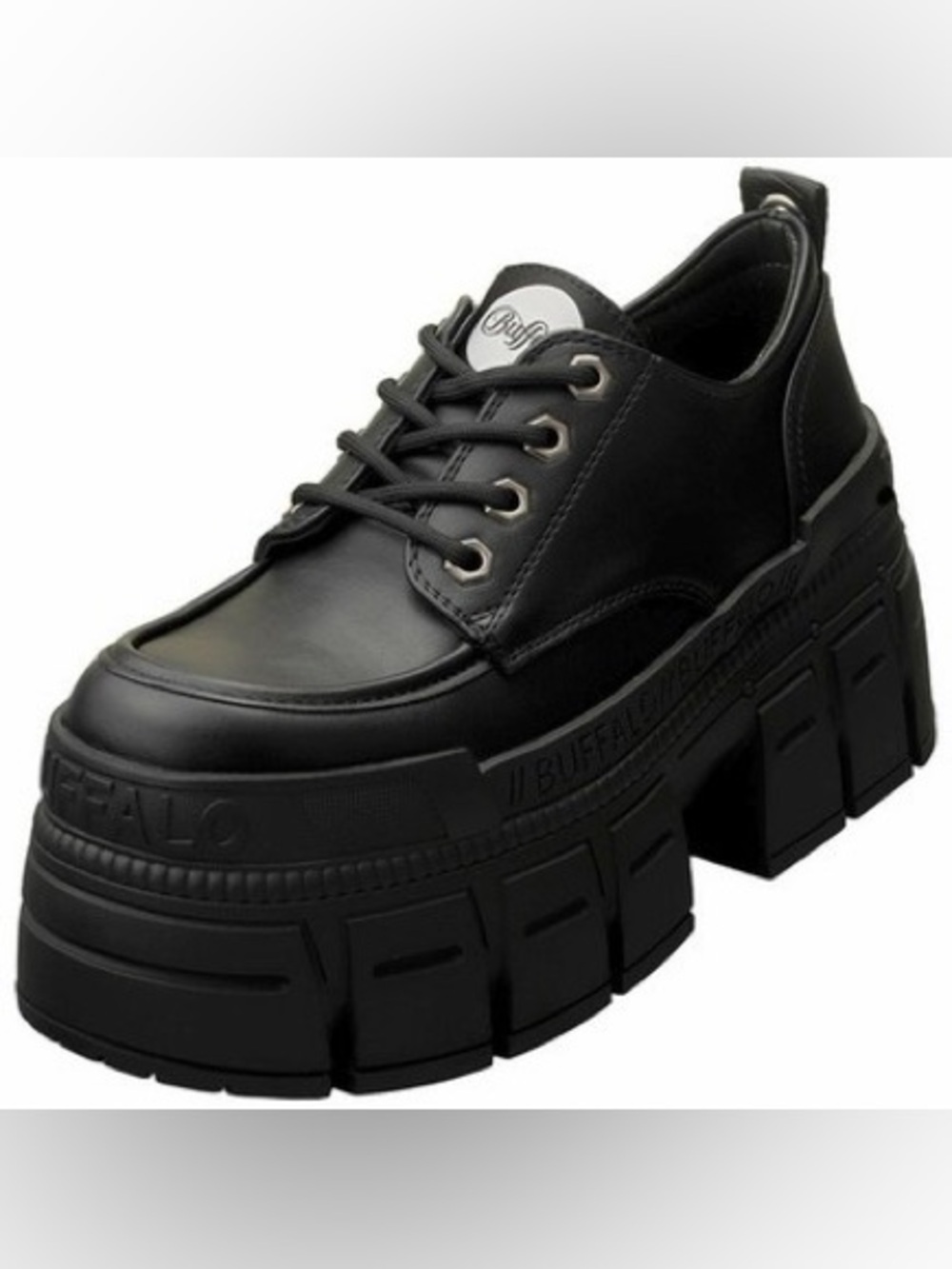 Buffalo gospher black sneakers